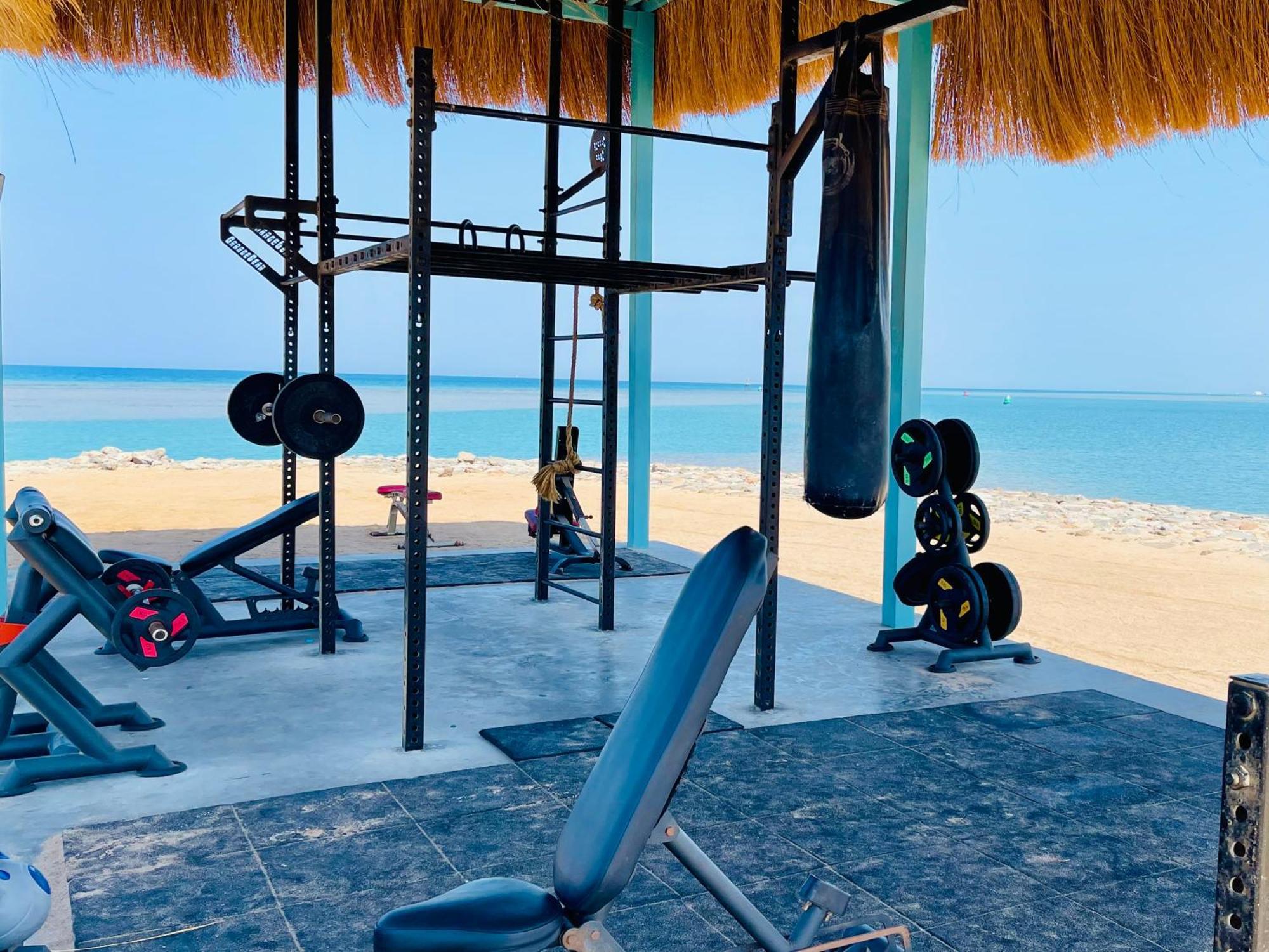 Mangroovy - Elgouna Authentic Designer Shared 2 Bdr Each With Private Bathroom For Kitesurfers With Pool View & Access Séjour chez l'habitant Hurghada